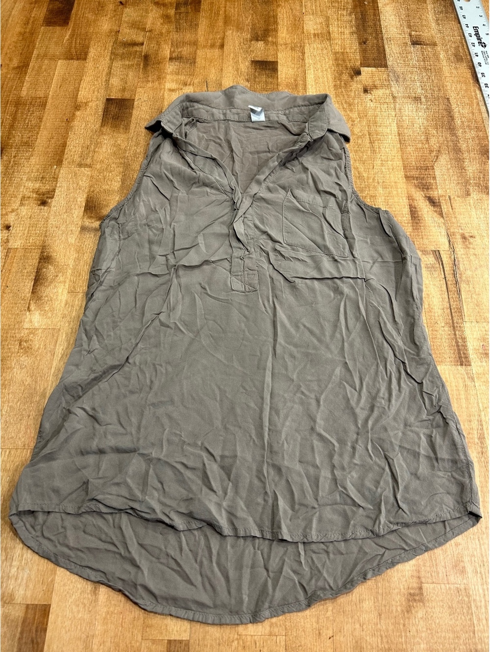 Old Navy Sleeveless Brown Linen Blend Blouse Size Medium